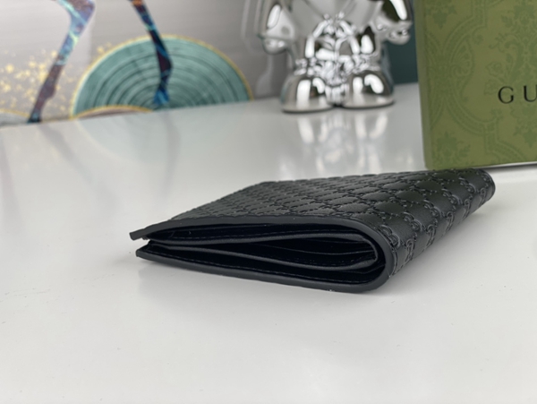 グッチ財布コピー側面デザイン